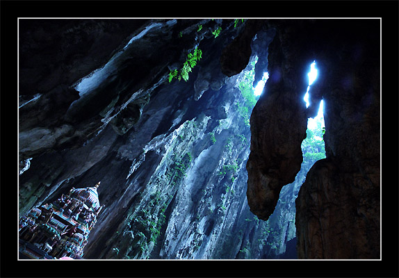 LL_DSC_0257!!!_b indian temple cave black framed 400x574 q9
